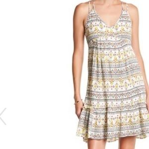 NWT Jessica Simpson Kisha Geo-print dress